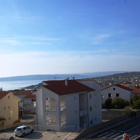 Setka Apartment *